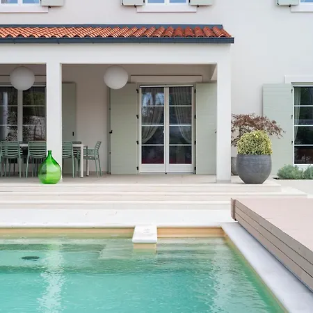 Luxury Marca Heated Pool 36m2 * 닌