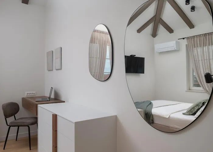 Luxury Marca Heated Pool 36m2 Vila