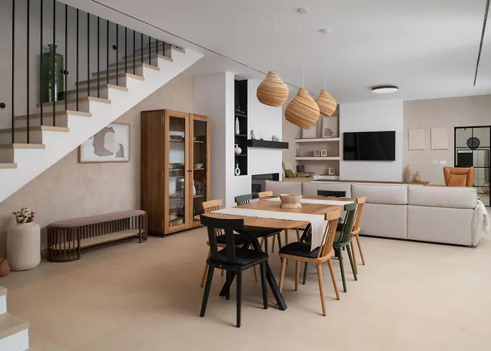 Luxury Marca Heated Pool 36m2 * Nin