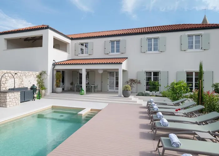 Vila Luxury Marca Heated Pool 36m2 Nin