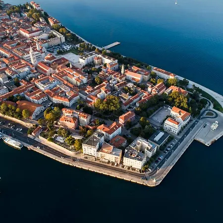 Villa Luxury Marca Heated Pool 36m2 *