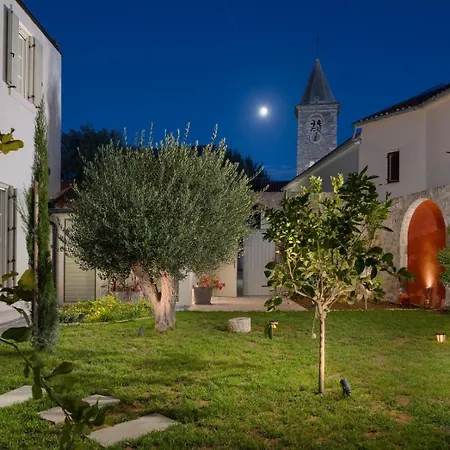 Luxury Marca Heated Pool 36m2 Villa *