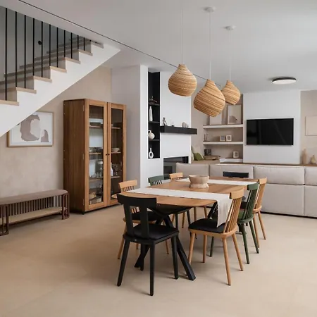 Luxury Marca Heated Pool 36m2 * Nin