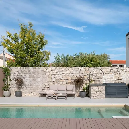 Luxury Marca Heated Pool 36m2