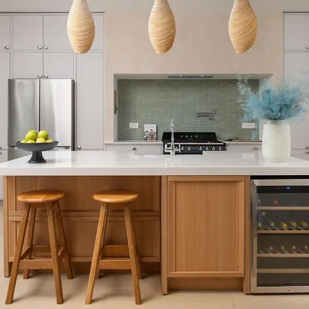 Luxury Marca Heated Pool 36m2 Nin