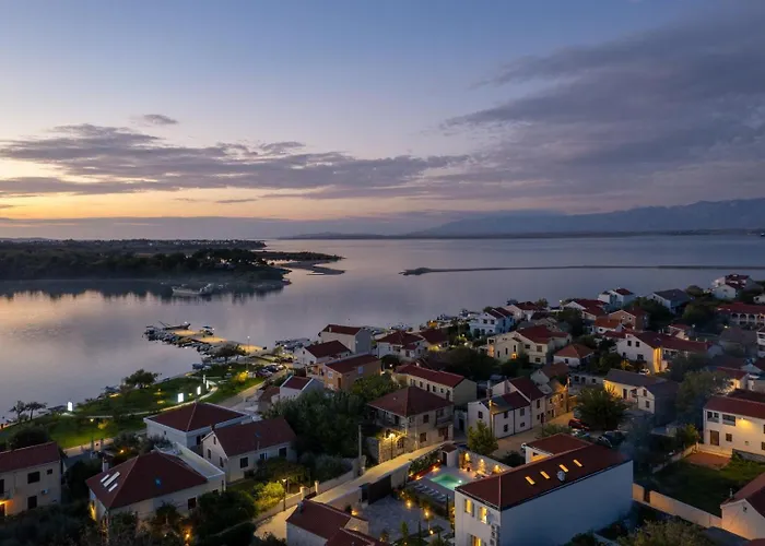 Villa Luxury Marca Heated Pool 36m2 *