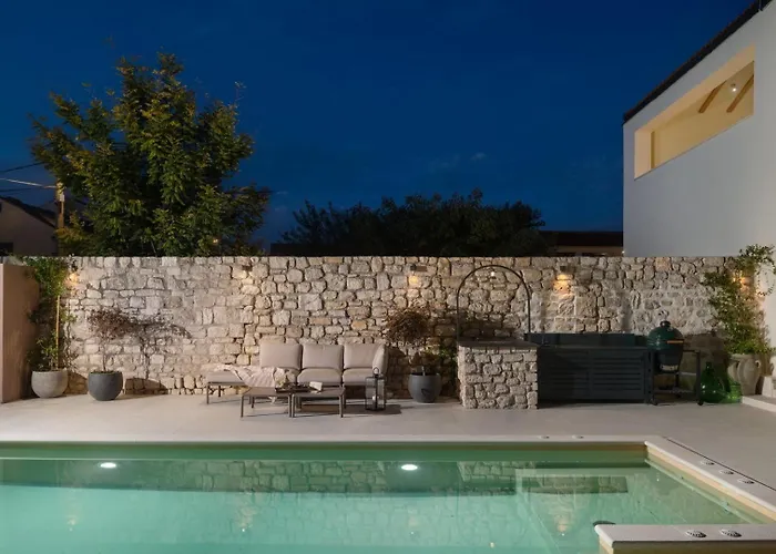 Luxury Marca Heated Pool 36m2 Villa Nin