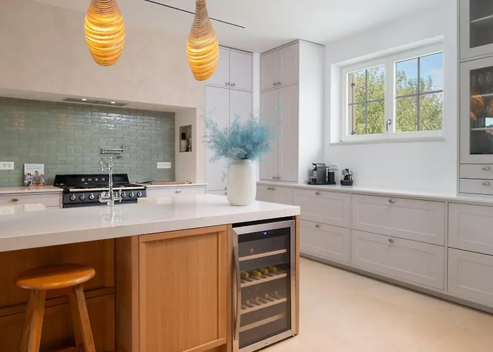 Villa Luxury Marca Heated Pool 36m2 *